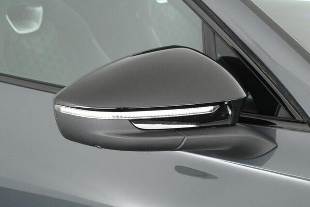 Volkswagen TIGUAN 1.5 272pk eHybrid R-Line Edition Black Style 360Camera Massage Massage Virtual Cockpit Navigatie Panoramadak