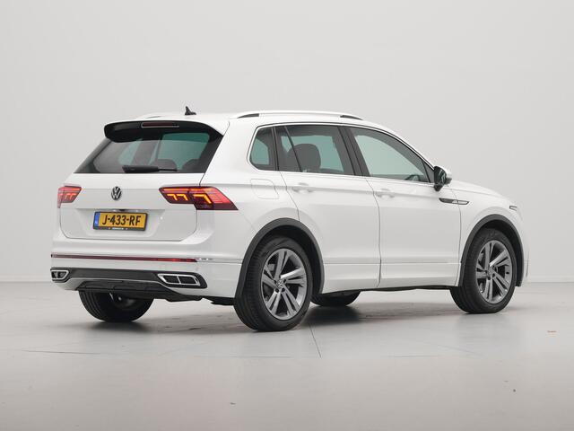 Volkswagen TIGUAN 1.5 TSI 150pk DSG R-Line Business Trekhaak Navigatie Camera Pdc Acc Carplay 10