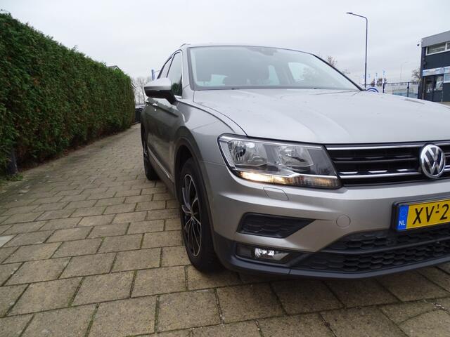Volkswagen TIGUAN 1.4 TSI CL BNS R-Navi Carplay-Clima-Cruise-Led-Blth-Usb-Media