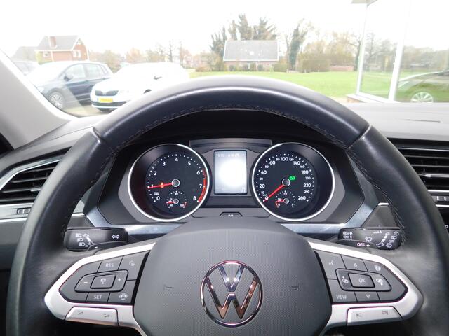 Volkswagen TIGUAN 1.5TSI 150PK DSG ELEGANCE!! All-in Prijs! Trekhaak