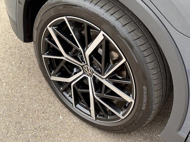 Volkswagen TIGUAN 1.5 eHybrid Elegance | Panoramadak | Head-up | 20 inch | Trekhaak | 360 camera | Rijklaar incl. garantie