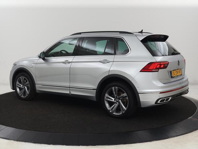 Volkswagen TIGUAN 1.4 TSI eHybrid R Line | Matrix LED | Camera | Carplay | Adaptive cruise | 19'' | Navigatie | Park Assist | Virtual Cockpit | Climate control | DAB | Getint glas