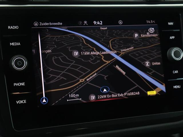 Volkswagen TIGUAN 1.4 TSI eHybrid R Line | Matrix LED | Camera | Carplay | Adaptive cruise | 19'' | Navigatie | Park Assist | Virtual Cockpit | Climate control | DAB | Getint glas