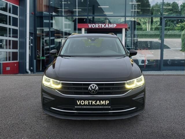 Volkswagen TIGUAN 1.4 TSI DSG E-HYBRID LIFE PANO.DAK/CAMERA/ACC/NAVI/CARPLAY/STOEL+STUURVERW./ELEK.ACHTERKLEP