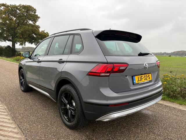 Volkswagen TIGUAN 2.0 TSI 4M. HIGHLINE / AUTOMAAT / PANO / BOMVOLL