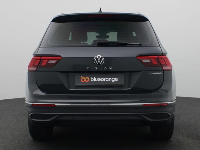 Volkswagen TIGUAN 1.4 TSI e-hybrid Life Business 245PK DSG Led koplampen, adaptive cruise met travel assist, side assist, stuur-stoelverwarming, navigatie, 18" lichtmetaal