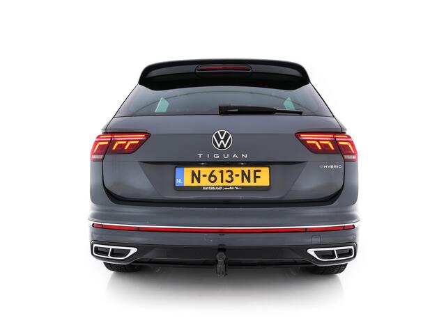Volkswagen TIGUAN 1.4 TSI R-Line Business+ (Plug-in) (INCL-BTW) Aut. *PANO | FULL-LED | ADAPTIVE-CRUISE | DIGI-COCKPIT | HEATED-COMFORTSEATS | NAV-FULLMAP | DAB+ | TOWBAR | PRIVACY-GLASS | ECC | PDC | 19''ALU
