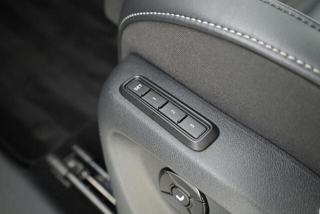 Volkswagen TIGUAN 1.5 eHybrid R-Line 272pk | Pano | Leder | Elek. Stoelen | Stoelventi. | HUD | Massage | 360cam | Harman Kardon | 20''