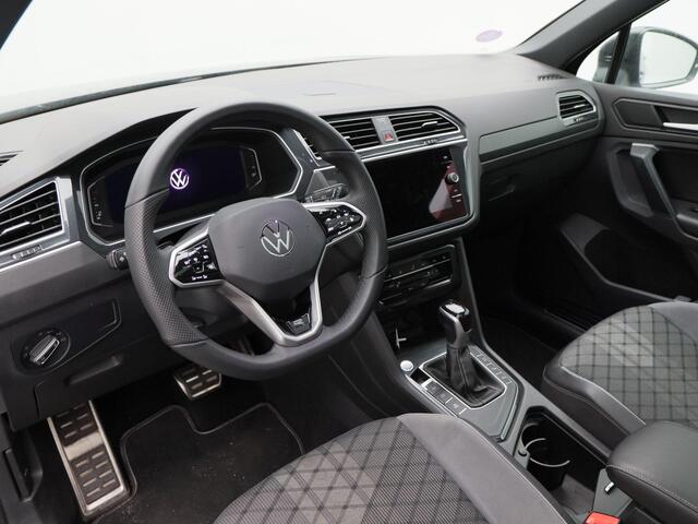Volkswagen TIGUAN 1.5 TSi 150 Pk Automaat R-Line Business+ | Black Style | Panoramadak | Virtual Cockpit | Adaptive Cruise | LED | Elektrische Achterklep | 20 Inch | 85.720 Km