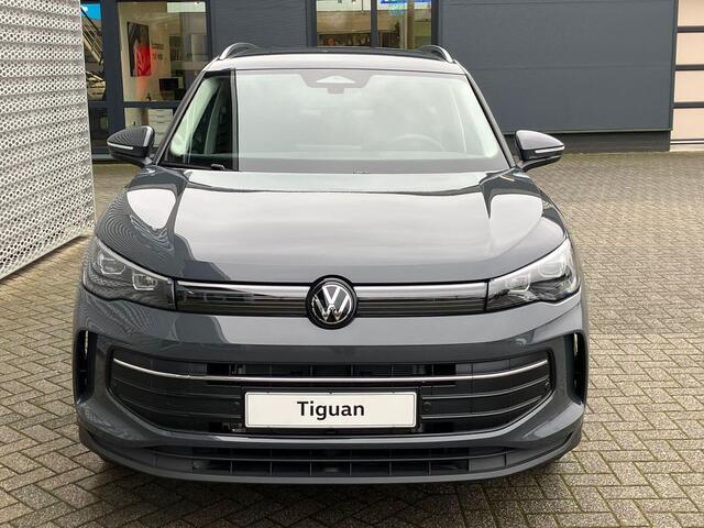 Volkswagen TIGUAN Life Edition 1.5 eHybrid 150 kW / 204 pk DSG | Trekhaak wegklapbare kogel | Comfort pakket met stuur- & stoelverwarming |