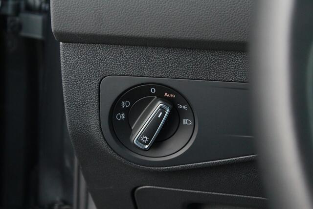 Volkswagen TIGUAN 1.5 TSI ACT Highline Business R | Pano | Trekhaak | Automaat |