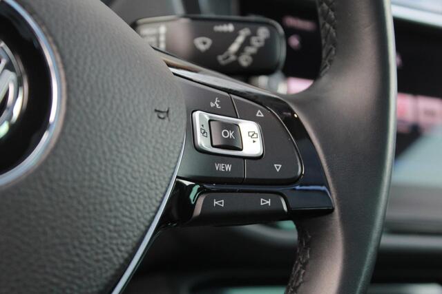 Volkswagen TIGUAN 1.5 TSI ACT Highline Business R | Pano | Trekhaak | Automaat |