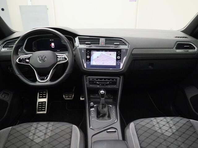 Volkswagen TIGUAN 1.4 TSI eHybrid 245PK DSG R-Line · Panoramadak · Camera · P-Sensoren · Elek. Trekhaak · Keyless · Stoel& Stuurverwarming · 19'' Inch ·