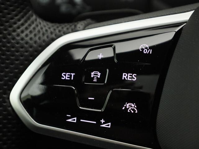 Volkswagen TIGUAN 1.4 TSI eHybrid 245PK DSG R-Line · Panoramadak · Camera · P-Sensoren · Elek. Trekhaak · Keyless · Stoel& Stuurverwarming · 19'' Inch ·