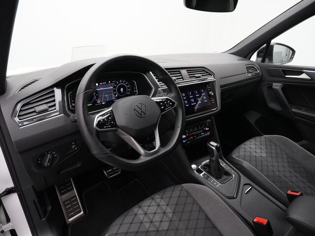 Volkswagen TIGUAN 1.4 TSI eHybrid 245 pk DSG R-Line Business | Panoramadak | Adaptief onderstel | 360 camera | Head-up display | IQ Light