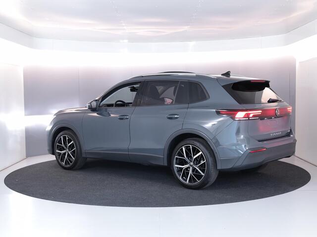 Volkswagen TIGUAN 1.5 eTSI Life Edition 150 PK DSG | Verlengde garantie | Panorama dak | Trekhaak uitklapbaar | 20 "LM velgen |