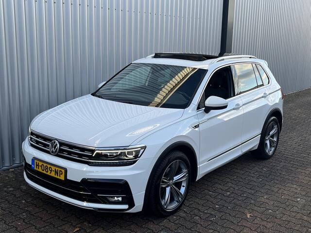 Volkswagen TIGUAN 1.5 TSI Highline Business R | Panorama Dak | Stoelverwarming