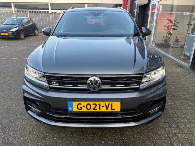 Volkswagen TIGUAN 1.5 TSI ACT Highline Business R 2 EIGENAAR * DEALERONDERHOUDEN * AUTOMAAT *NAVI* PANO* CRUISE *XENON* ENZ*