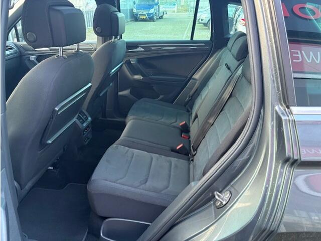 Volkswagen TIGUAN 1.5 TSI ACT Highline Business R 2 EIGENAAR * DEALERONDERHOUDEN * AUTOMAAT *NAVI* PANO* CRUISE *XENON* ENZ*