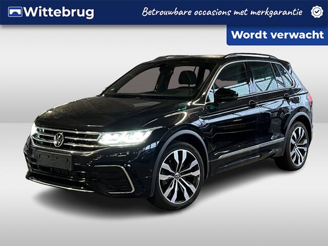 Volkswagen TIGUAN 1.4 TSI 245PK eHybrid R-Line Business+ / Virtual cockpit pro / IQ LED / Voor + achter stoelen verwarmbaar / Area view / Panoramadak / Trekhaak / 20'' LMV