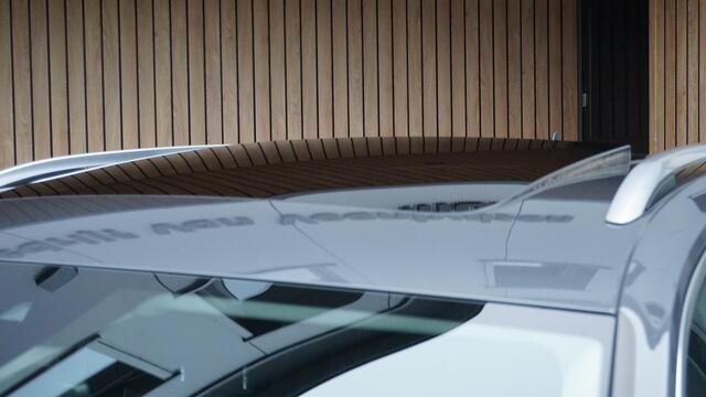 Volkswagen TIGUAN 1.4 TSI 150PK R-Line & Highline Pano.Dak Leder Virtual Trekhaak 360-view 19inch LM *Unieke Tiguan* 61027km!