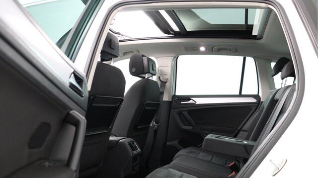 Volkswagen TIGUAN 1.4 TSI ACT Connected Series, Orig.NL | Panorama | Navi | Cruise | Camera | Stoelverw.| Massagestoelen - RIJKLAAR