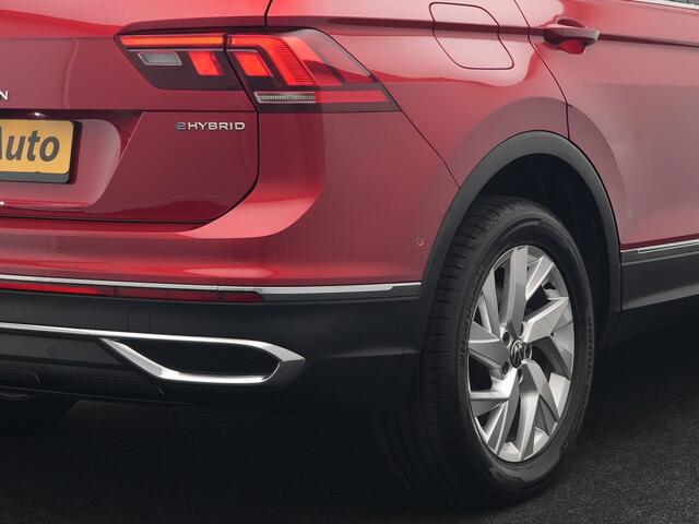 Volkswagen TIGUAN 1.4 TSI eHybrid Elegance Plug In Hybrid 245pk Dealer O.H. PHEV | Trekhaak Af Fabriek | Panodak | Head Up | Adaptive Cruise | 360 Camera | Alcantara Stoelen Massage & Verwarmd | IQ Light | Sfeerverlichting | Stuur Verwarmd | Apple Carplay |