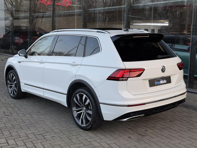 Volkswagen TIGUAN Allspace 1.5 TSI R-Line 7zits | 1Ste Eigenaar | Pano | 360 Camera | Leer | Navi | Xenon\Led | Dealer onderhouden Interesse, Proefrit? Bel of app met: 06-24 28 28 42