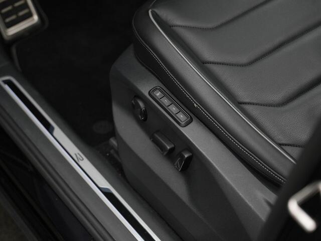 Volkswagen TIGUAN 1.4 TSI eHybrid 245 pk DSG R-Line | Panoramadak | Trekhaak | Navigatie Discover Pro | Leder | Geheugenstoelen | Adaptief onderstel | 360 camera | IQ Light