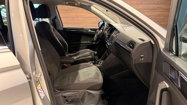 Volkswagen TIGUAN 2.0 TSI 4Motion Highline + TREKHAAK / CAMERA / STOELVERWARMING