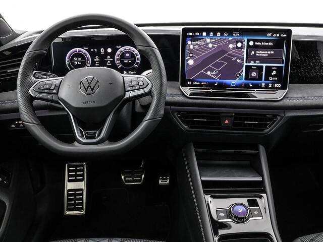 Volkswagen TIGUAN R-Line Edition 1.5 eHybrid 204 pk 6 versn. DSG · Black Style Pakket · Comfort Pakket · Trekhaak inklapbaar, met elektrische ontgrendeling, incl. aanhangermanoeuvreerhulp Trailer Assist ·