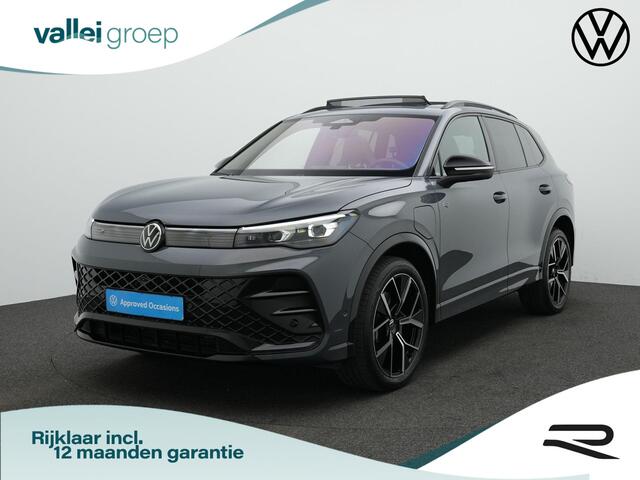 Volkswagen TIGUAN 1.5 eHybrid 272 pk DSG R-Line Edition | Panoramadak | Trekhaak | Adaptief onderstel | Rondomzicht camera | Stuur-/achterbankverwarming