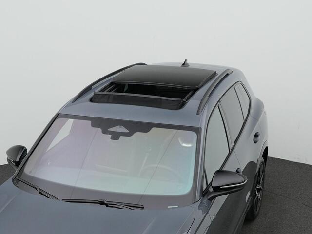 Volkswagen TIGUAN 1.5 eHybrid 272 pk DSG R-Line Edition | Panoramadak | Trekhaak | Adaptief onderstel | Rondomzicht camera | Stuur-/achterbankverwarming