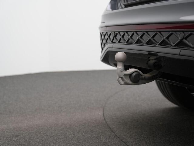 Volkswagen TIGUAN 1.5 eHybrid 272 pk DSG R-Line Edition | Panoramadak | Trekhaak | Adaptief onderstel | Rondomzicht camera | Stuur-/achterbankverwarming