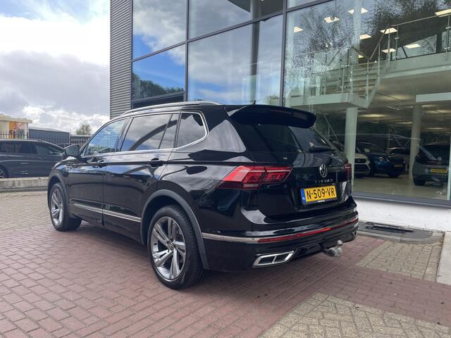 Volkswagen TIGUAN Allspace 1.5 TSI R-Line Business+ 7p. / Panorama dak / Keyless / Navi / Camera / Stoelverwarming / Virtual Cockpit