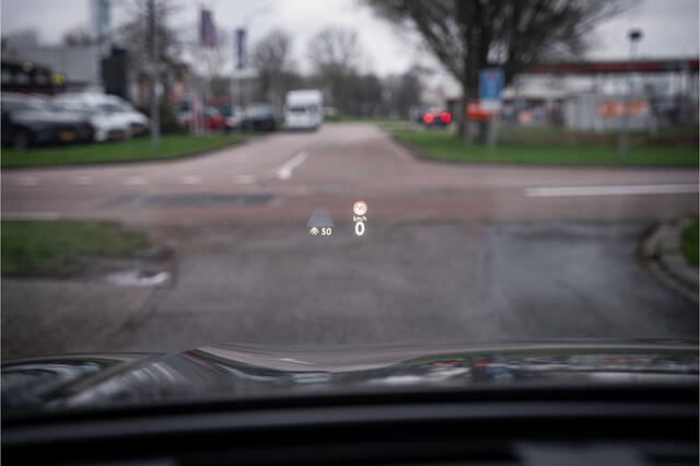 Volkswagen TIGUAN eHybrid R-Line Edition ** Panodak ** Trekhaak ** Leder ** Memory Harman/Kardon ** Massage ** 20inch