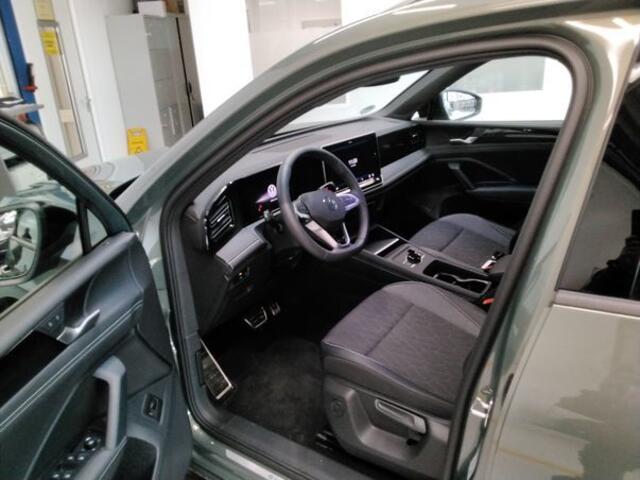 Volkswagen TIGUAN 1.5 eTSI DSG LIFE EDITION TREKHAAK/NAVI/CAMERA/5-JAAR-FABRIEKSGARANTIE Auto wordt verwacht!