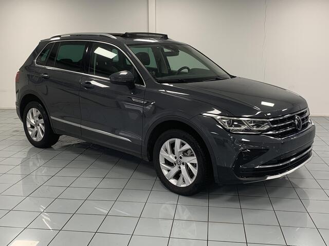 Volkswagen TIGUAN 1.4 TSI eHybrid R-Line Business+ PANORAMADAK | NAVIGATIE | ACHTERUITRIJCAMERA