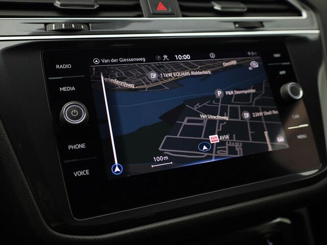 Volkswagen TIGUAN Allspace 1.5TSI/150PK R-Line Business 7p. DSG · Navigatie · Stoel- & stuurverwarming · Camera + parkeersensoren · Garantie t/m 30-08-2027 of 100000km.
