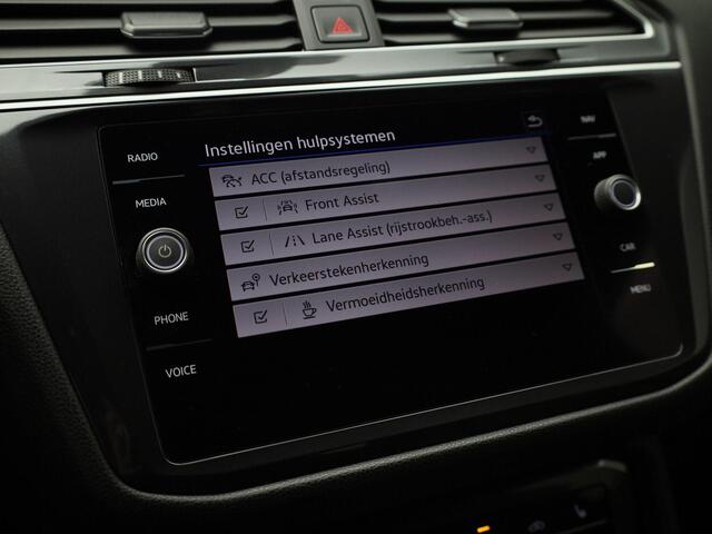 Volkswagen TIGUAN Allspace 1.5TSI/150PK R-Line Business 7p. DSG · Navigatie · Stoel- & stuurverwarming · Camera + parkeersensoren · Garantie t/m 30-08-2027 of 100000km.