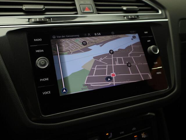 Volkswagen TIGUAN 1.5TSI/150PK R-Line Black Style DSG · Panoramadak · Camera · Apple/Android · Garantie t/m 29-07-2026 of 100000km