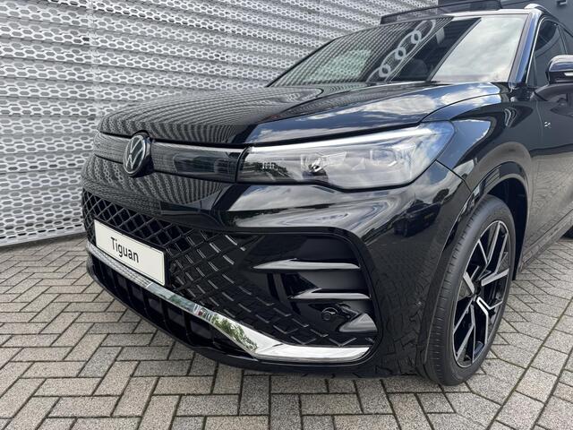 Volkswagen TIGUAN R-Line-Edition 1.5 110 kW / 150 pk eTSI 7 versn. DSG | Trekhaak met wegklapbare kogel | Panoramadak |