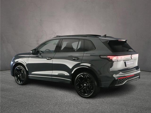 Volkswagen TIGUAN R-Line Edition 1.5 TSI eHybrid 272pk DSG Automaat Trekhaak, Panoramadak, Harman Kardon audio, Adaptive cruise control, Elektrische achterklep, Achteruitrijcamera