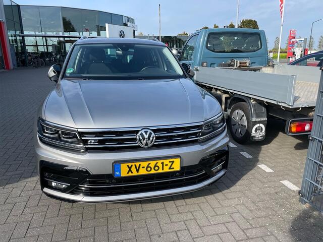 Volkswagen TIGUAN 2.0 TSI 4Motion Highline NL auto 1e eigenaar door ons geleverd en onderhouden 20 inch Suzuka velgen, navigatie, panoramadak, DSG automaat, R-Line exterieur, achteruitrijcamera, Dynaudio, led plus, sport onderstel, stoelverwarming, reservewiel, Side assist