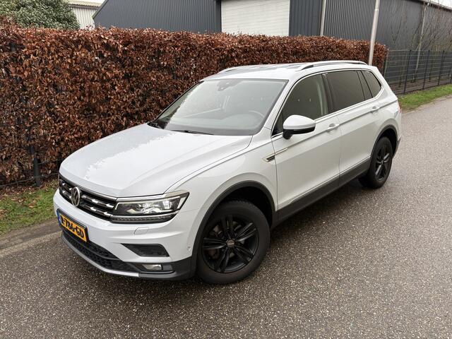 Volkswagen TIGUAN Allspace 1.4 TSI Comfortline / NAVI / AIRCO ECC / CRUISE / ACHTERUITRIJCAMERA / 104dkm!