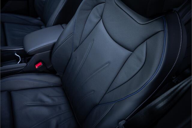 Volkswagen TIGUAN eHybrid R-Line Edition ** Panodak ** Trekhaak ** Leder ** Memory Harman/Kardon ** Massage ** 20inch