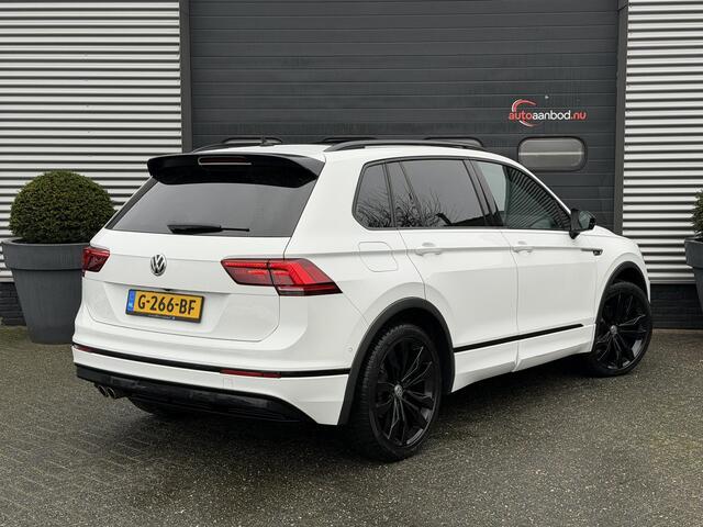 Volkswagen TIGUAN 1.5 TSI R-Line | Panoramadak | Adaptive Cruise Control | Camera | Digitale Dashboard | Elektrische Trekhaak |