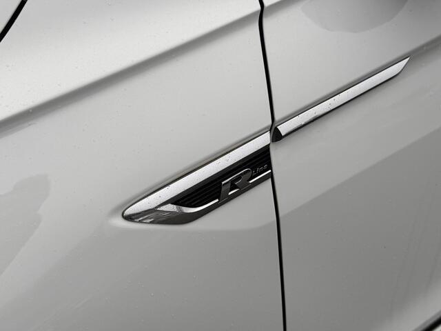 Volkswagen TIGUAN 1.5 TSI R-Line | Panoramadak | Adaptive Cruise Control | Camera | Digitale Dashboard | Elektrische Trekhaak |