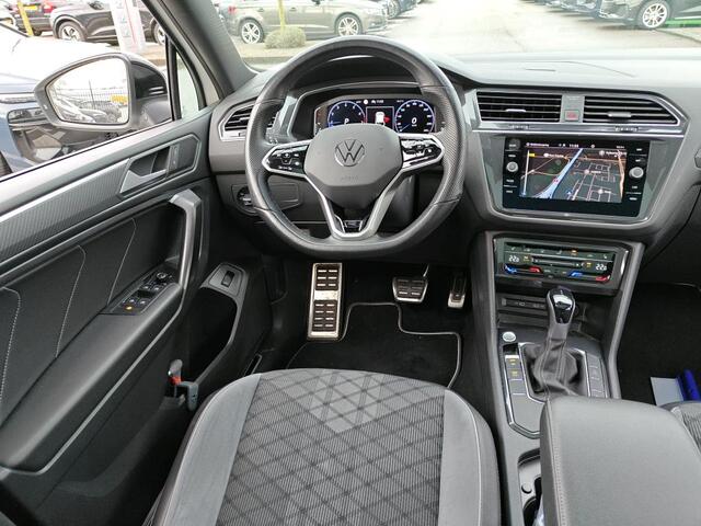 Volkswagen TIGUAN Allspace 1.5 TSI R-Line Business+ 7p. / AUTOMAAT/ PANO/ TREKHAAK/ 2X R-LINE/ CAMERA/ PARK. SENSOREN/ DIGITAL DASHBOARD/ LED/ NAVI/ CLIMA/ 19" LMV