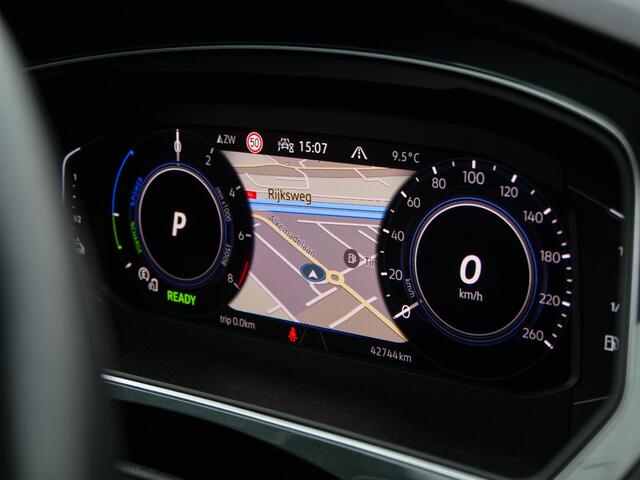 Volkswagen TIGUAN 1.4 TSI eHybrid Business+ | PANODAK | CAMERA | CARPLAY |